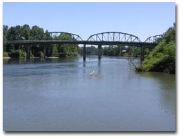 Albany bridge over the Willamette River